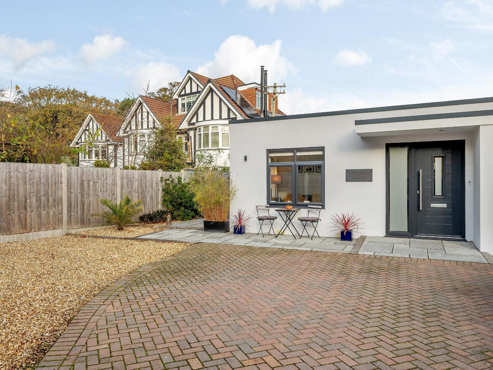 Solsken Villa Bournemouth Exterior photo